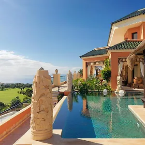 Royal Garden Villas, Luxury Spain